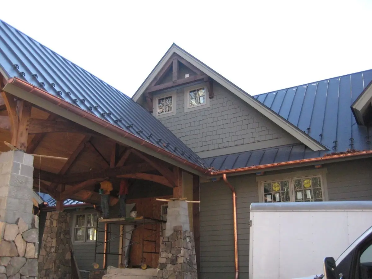 Craftsman Roofing team delivering quality roofing work in Tarlton